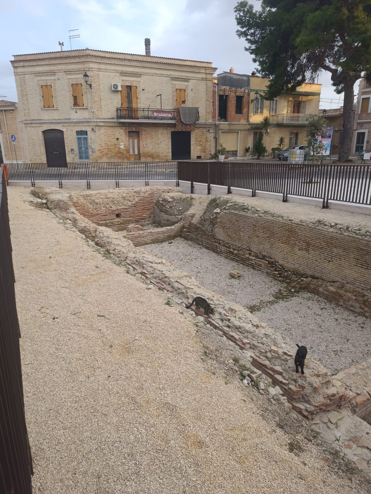 Vista degli scavi delle Terme Romane in Piazza, Lucera